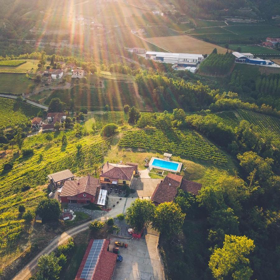 Tenuta Monteoliveto - Family Cottage - Agriturismo Nelle Langhe Vesime Экстерьер фото